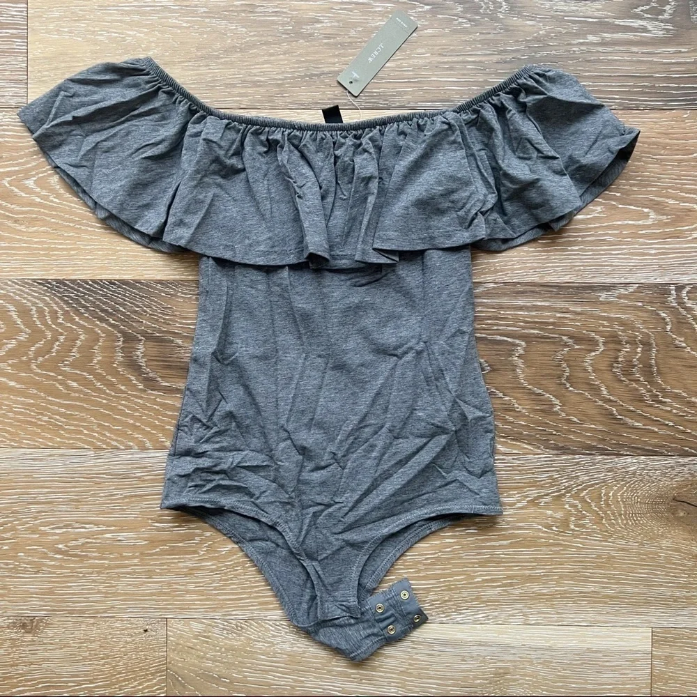 J. Crew Ruffle Off the Shoulder Bodysuit sz. XS NWT